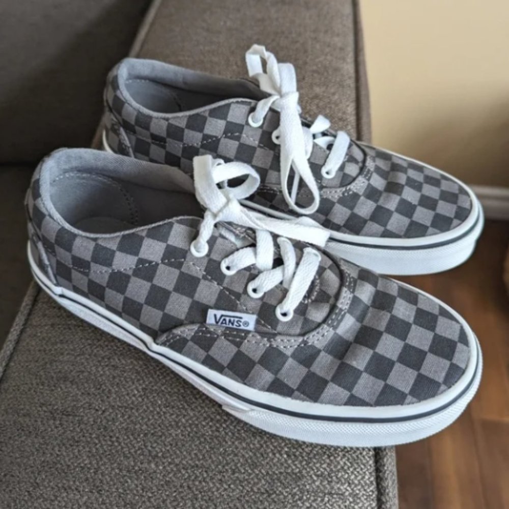Kids Youth size 3 Doheny Checkerboard Vans NEW